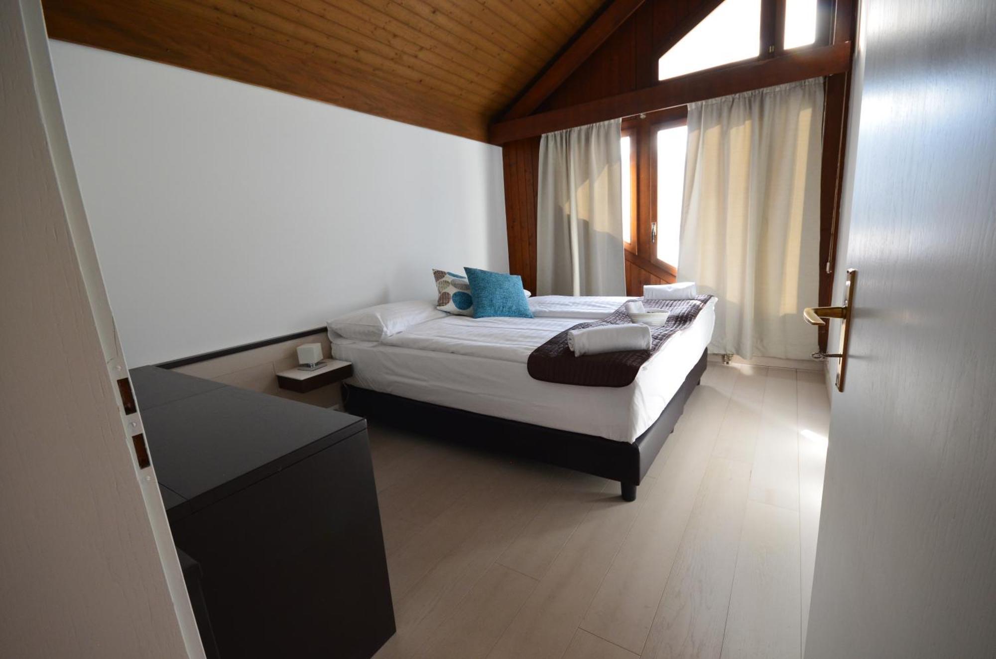 Boutique Hotel Riviera Spiez Room photo