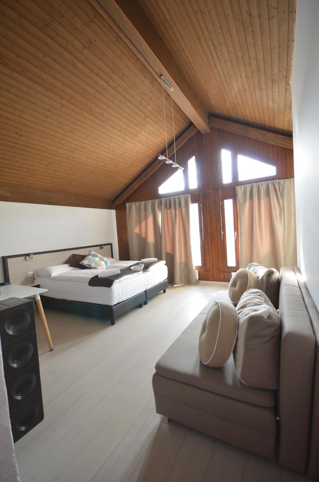 Boutique Hotel Riviera Spiez Room photo
