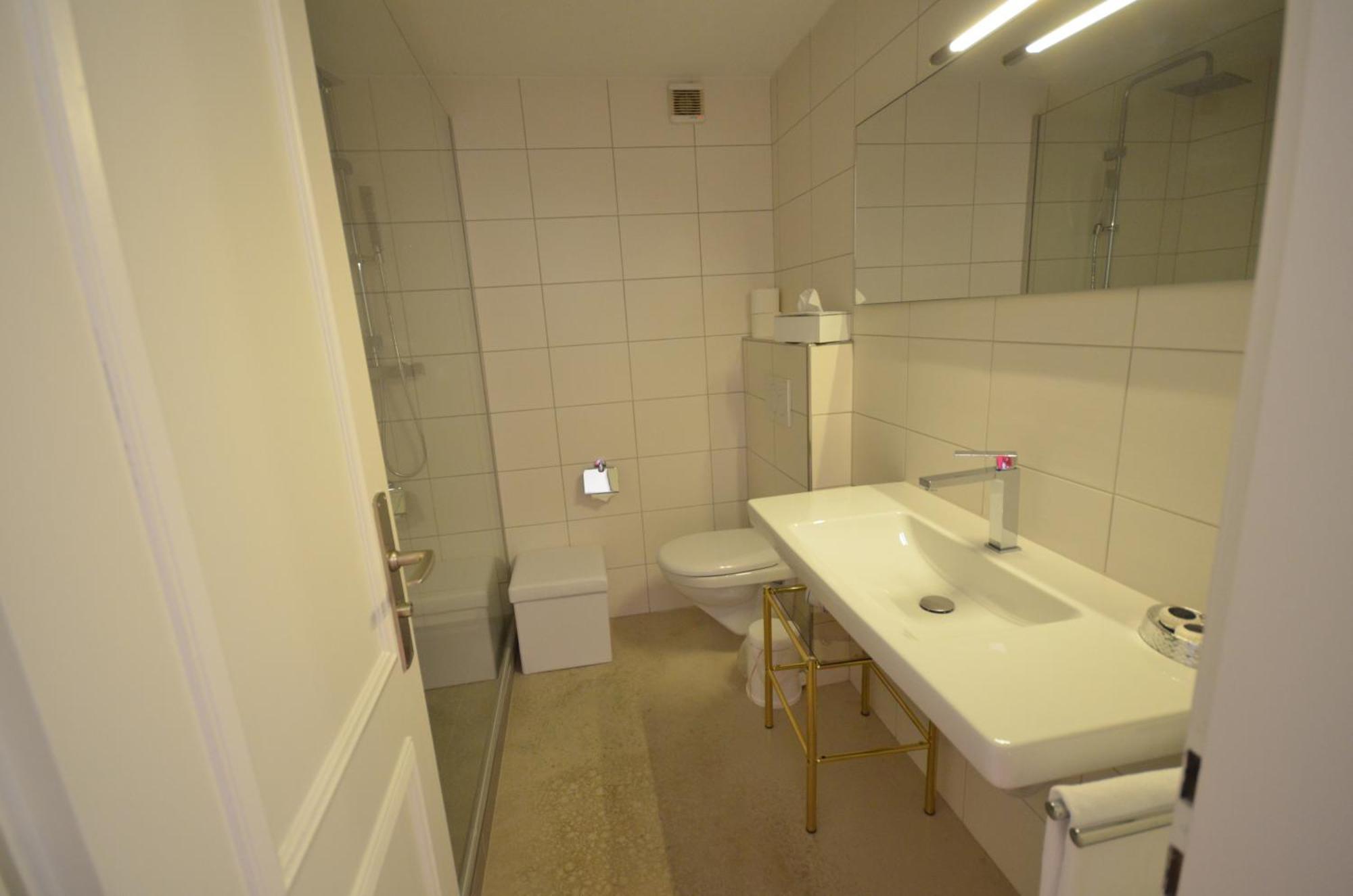 Boutique Hotel Riviera Spiez Room photo