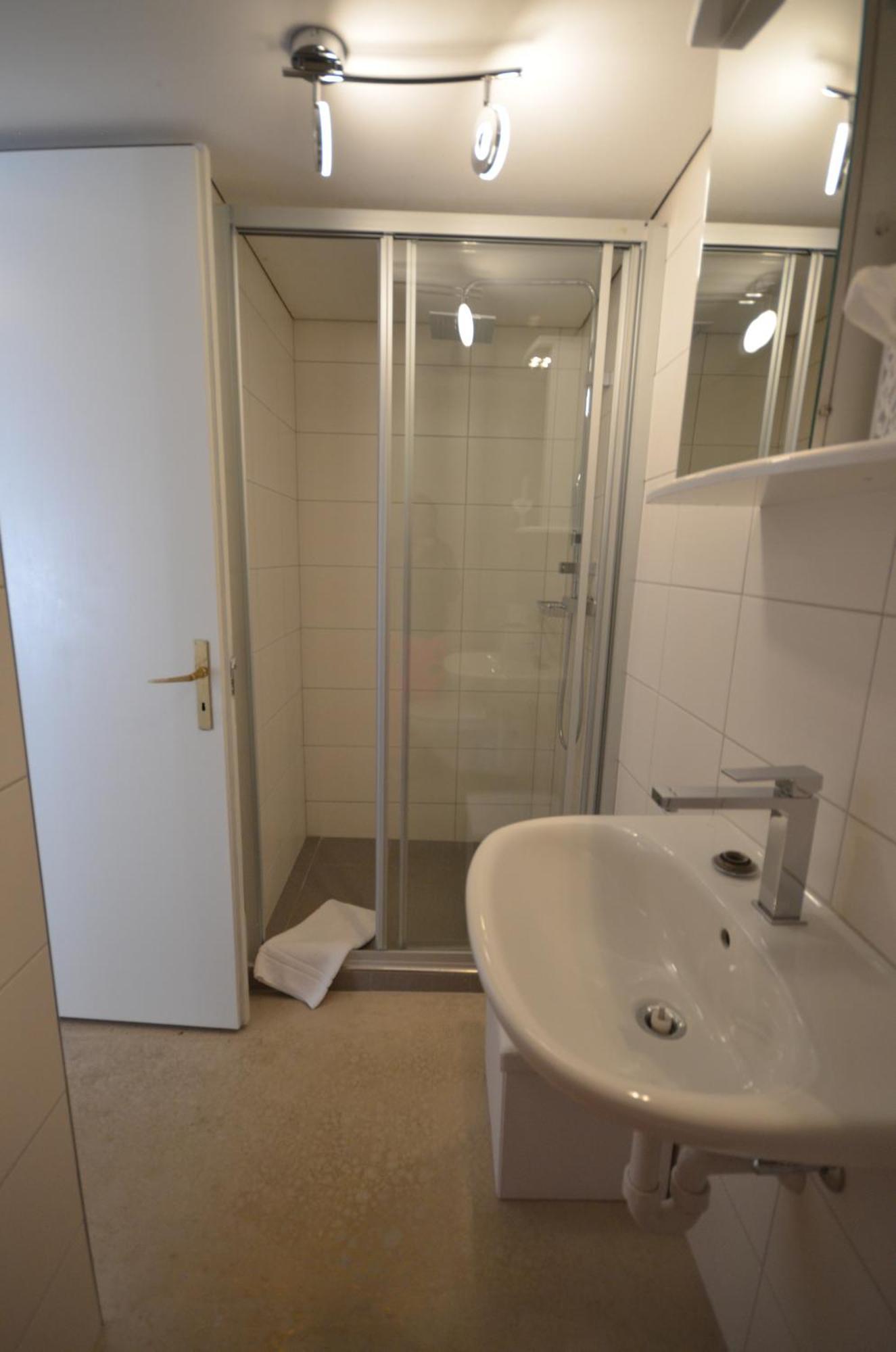 Boutique Hotel Riviera Spiez Room photo